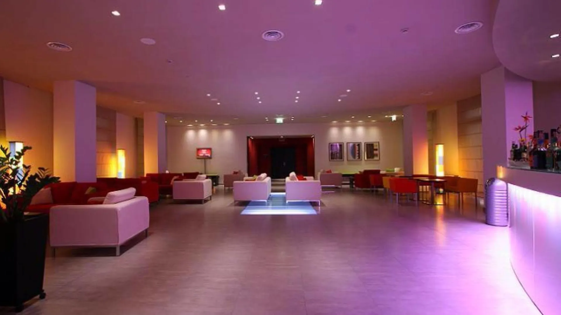 Una Hotels Cesena Nord 4*,